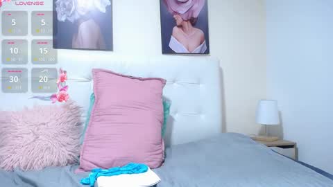 sexylatinssx online show from October 3, 2025, 9:23 pm