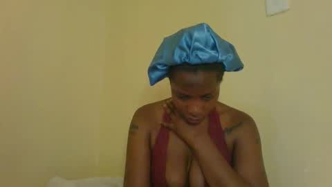 sexylavie online show from December 15, 2025, 6:17 am