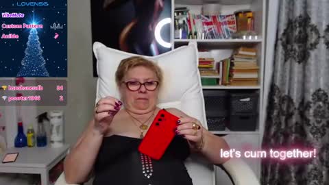 Snapshot of sexylynette4u chatting on December 12, 2024, 2:00 pm sexylynette4u online show from December 12, 2024, 2:00 pm