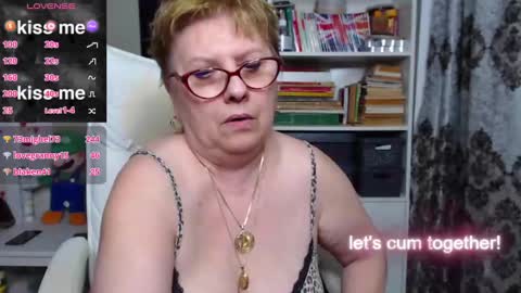 Snapshot of sexylynette4u chatting on January 27, 2025, 6:41 pm sexylynette4u online show from January 27, 2025, 6:41 pm