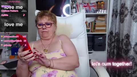 Snapshot of sexylynette4u chatting on January 30, 2025, 11:33 am sexylynette4u online show from January 30, 2025, 11:33 am