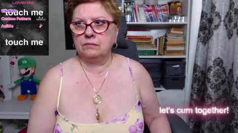 Snapshot of sexylynette4u chatting on March 4, 2025, 10:35 am sexylynette4u online show from March 4, 2025, 10:35 am