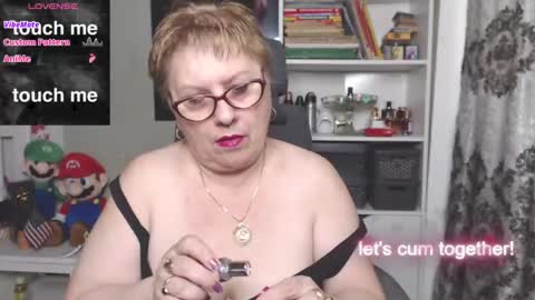 Snapshot of sexylynette4u chatting on November 24, 2025, 10:15 am sexylynette4u online show from November 24, 2025, 10:15 am