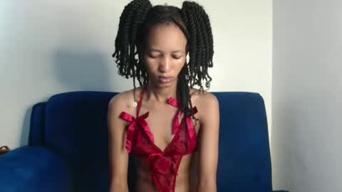 sexymaxxine online show from March 18, 2026, 9:12 am