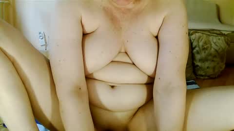 Snapshot of sexymayagold chatting on July 7, 2026, 7:23 am Squirty Maya Gold online show from July 7, 2026, 7:23 am