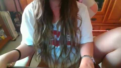 Snapshot of sexymisss24 chatting on May 25, 2026, 2:45 pm sexymisss24 online show from May 25, 2026, 2:45 pm