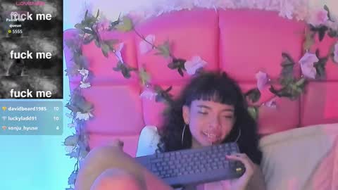 Snapshot of sexynaf chatting on October 28, 2025, 7:23 am N A F online show from October 28, 2025, 7:23 am