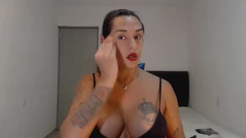 Snapshot of sexynatalia25 chatting on March 17, 2026, 3:44 am Natalia Duran online show from March 17, 2026, 3:44 am