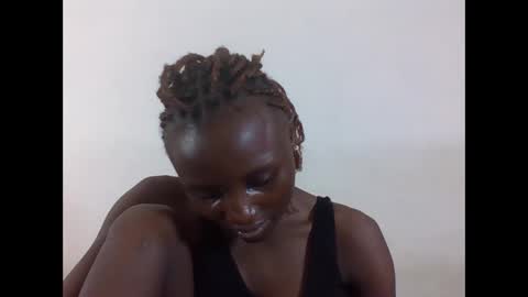 Snapshot of sexyneedle22 chatting on May 24, 2026, 8:14 pm VIVIAN online show from May 24, 2026, 8:14 pm