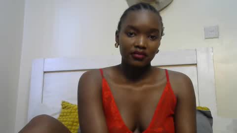 Lee online show from October 12, 2025, 11:42 am
