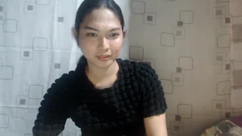 Snapshot of sexypetiteraine chatting on July 24, 2026, 8:56 am sexypetiteraine online show from July 24, 2026, 8:56 am