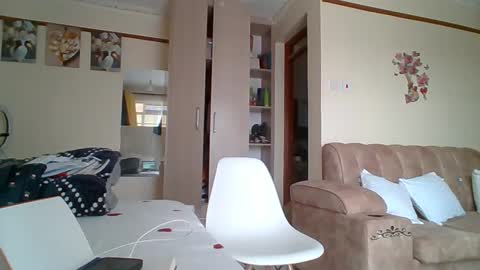 sexyreddebony online show from December 27, 2024, 9:28 am