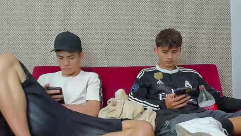 MATIAS-18   THIAHO -18  MAX-19  NICOKALY-19  CAIN-19   MOD ESTEBAN online show from February 6, 2026, 7:28 pm