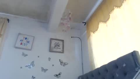 Venus Independent Model online show from December 6, 2024, 5:44 pm