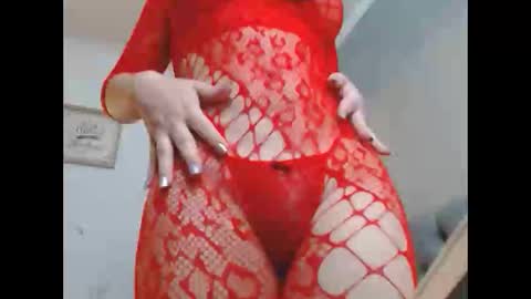 Snapshot of sexysafiravenus chatting on May 4, 2026, 4:25 pm Venus Independent Model online show from May 4, 2026, 4:25 pm