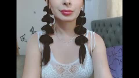 Snapshot of sexysafiravenus chatting on May 24, 2026, 8:25 pm Venus Independent Model online show from May 24, 2026, 8:25 pm