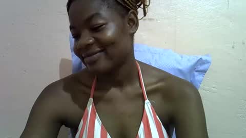 Snapshot of sexyshaz22 chatting on April 3, 2026, 9:46 pm sexyshaz22 online show from April 3, 2026, 9:46 pm