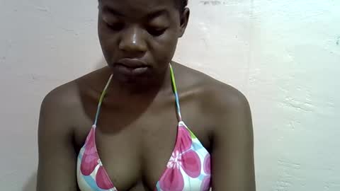 Snapshot of sexyshaz22 chatting on April 14, 2026, 1:11 am sexyshaz22 online show from April 14, 2026, 1:11 am