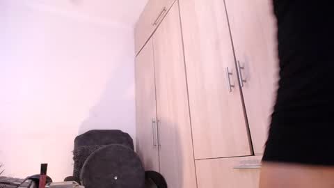    online show from December 4, 2024, 6:33 am