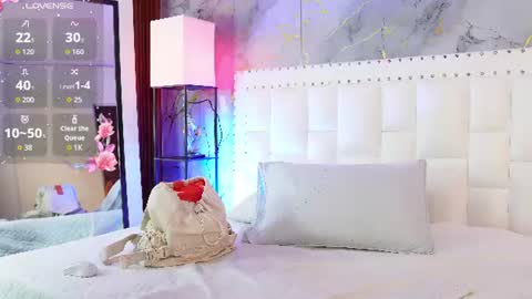 Snapshot of sexysister_ chatting on July 14, 2026, 12:11 pm Kendall online show from July 14, 2026, 12:11 pm