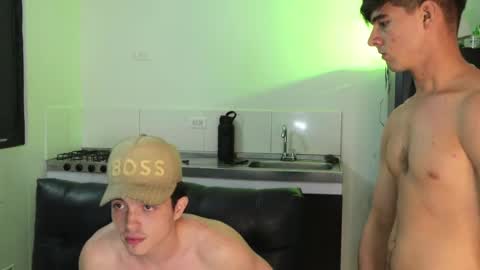 sexyskinnynaksu online show from May 15, 2026, 11:12 pm