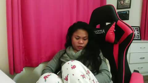 sexysmiley109 online show from December 17, 2025, 1:22 am