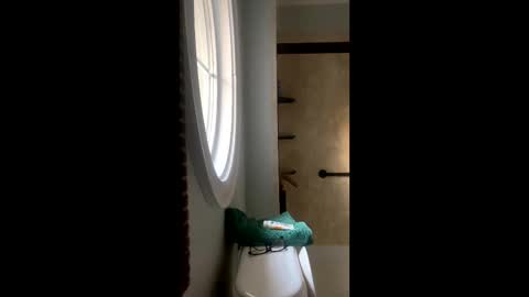 Smooth bi guy online show from February 9, 2026, 10:47 pm