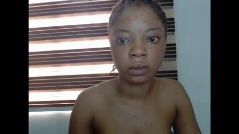 sexyxpeach online show from December 23, 2025, 7:17 am