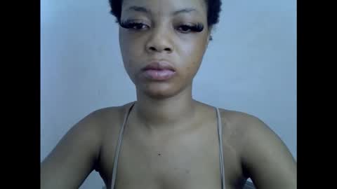 sexyxpeach online show from March 18, 2026, 9:29 pm