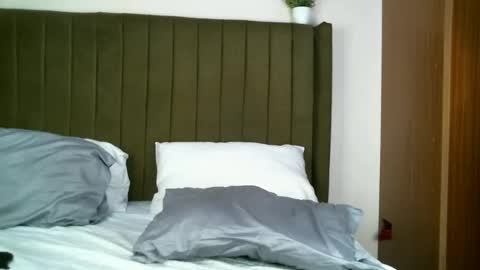 sexyyebonyy7 online show from April 20, 2026, 9:34 am