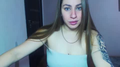 Snapshot of sexyyuliia777 chatting on October 22, 2025, 5:52 am Yuliia online show from October 22, 2025, 5:52 am