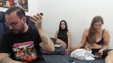 Snapshot of sgmr chatting on November 30, 2025, 1:59 pm MiaSergio online show from November 30, 2025, 1:59 pm