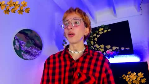 Snapshot of shadow_claw chatting on November 18, 2025, 7:29 pm shadow claw online show from November 18, 2025, 7:29 pm