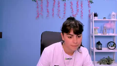 shadow_kiss online show from June 20, 2026, 9:34 am