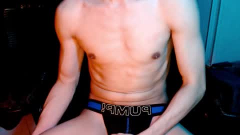 Snapshot of shadowfriend30 chatting on December 6, 2024, 7:43 am shadowfriend30 online show from December 6, 2024, 7:43 am