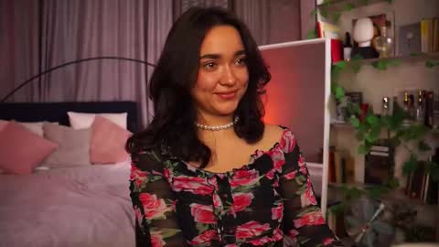 Lily  online show from November 5, 2025, 3:56 pm