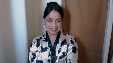 shadowseductress online show from March 17, 2026, 3:44 am