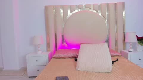 Shaina online show from December 17, 2024, 1:50 am