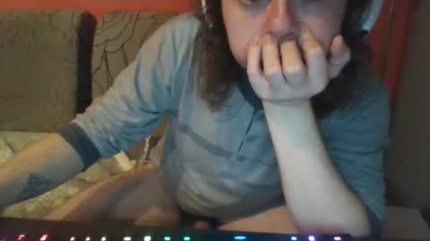 Shalalatralala SF online show from November 2, 2025, 10:12 pm