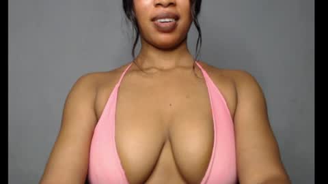Snapshot of shallie_x chatting on June 1, 2026, 8:05 am ESTHER online show from June 1, 2026, 8:05 am
