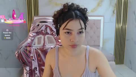 Shalon  online show from March 11, 2025, 1:23 pm