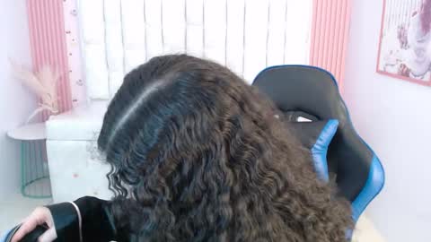 Shalon  online show from January 5, 2026, 5:27 pm