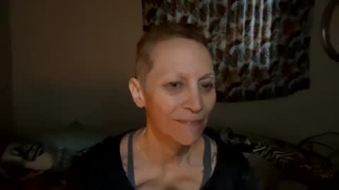 Snapshot of shamanwoman chatting on December 5, 2024, 2:33 pm Shaman Woman online show from December 5, 2024, 2:33 pm