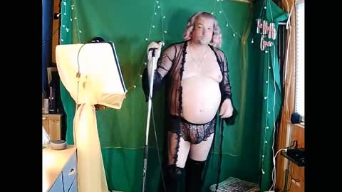 Snapshot of shamelessman96 chatting on April 12, 2026, 3:39 pm NakedSinger online show from April 12, 2026, 3:39 pm