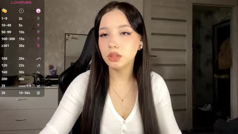 Viola online show from November 7, 2025, 7:41 am