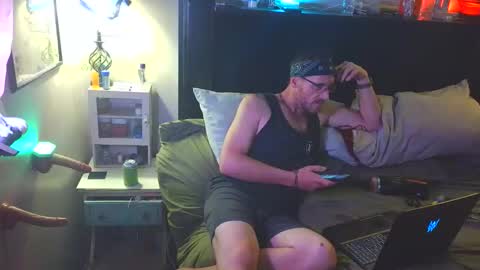 Snapshot of shane_and_shiloh chatting on February 19, 2026, 1:34 am Shane Shiloh online show from February 19, 2026, 1:34 am