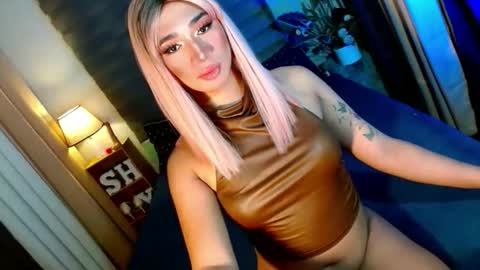 MISS SHANE online show from November 7, 2025, 5:13 pm