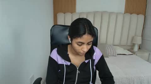 shanelle online show from March 19, 2026, 3:10 am