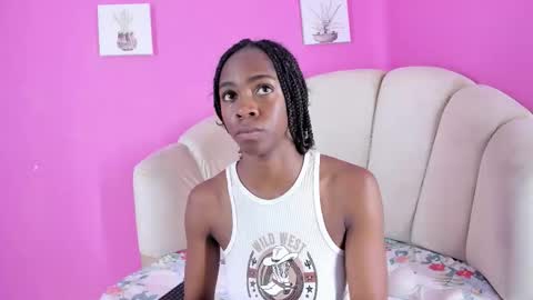 shanelle7 online show from November 14, 2025, 7:45 pm