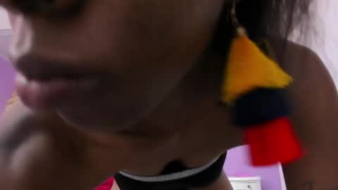 shanelle7 online show from April 17, 2026, 1:25 pm